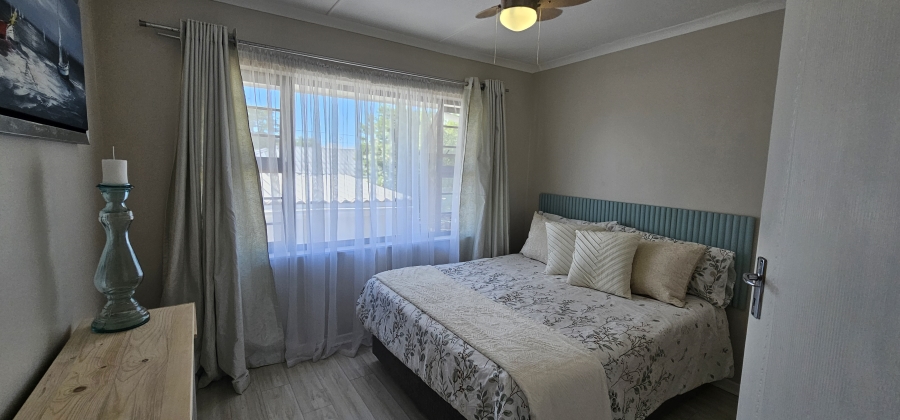 6 Bedroom Property for Sale in Gonubie Eastern Cape